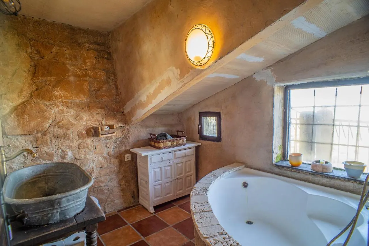 Charming Villa In Algarinejo With Private Pool